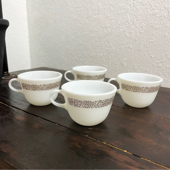 Pyrex Set of 4 Coffee Tea Mugs Cups - Picture 3 of 12